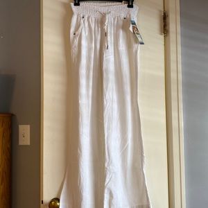 white linen pants